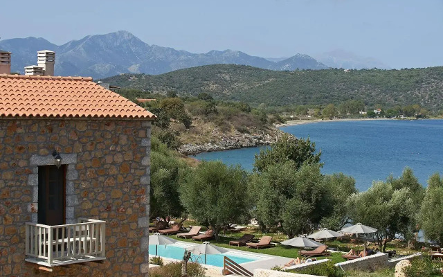 100 Rizes Seaside Resort