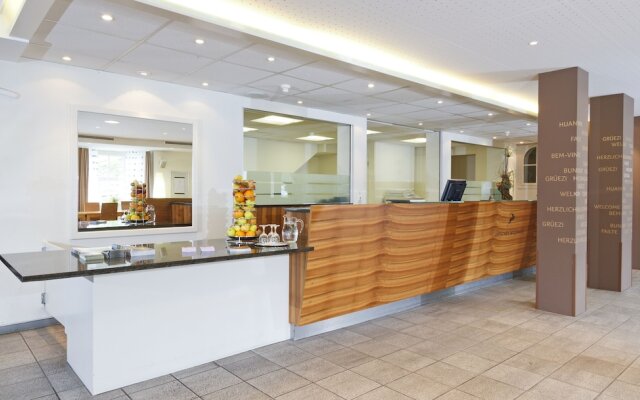 Hirschen Guesthouse - Village Hotel