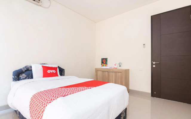 OYO 2001 Taman Dayu Villa Golf View