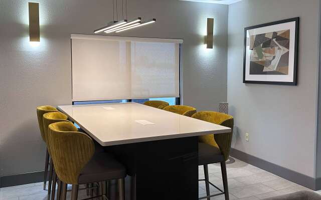 La Quinta Inn & Suites by Wyndham South Bend