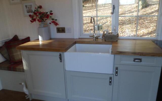 Borthwickbrae Shepherd's Hut