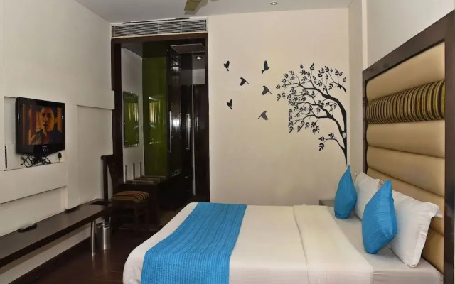 OYO 3537 Hotel Landmark