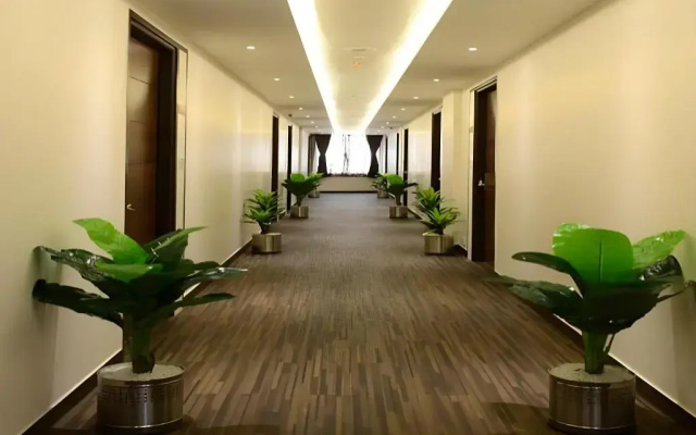 Hotel Page One