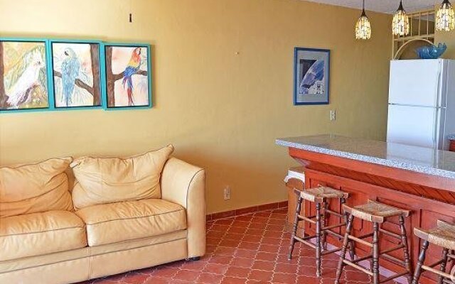 Las Olas Beachfront Townhome 603 by RedAwning