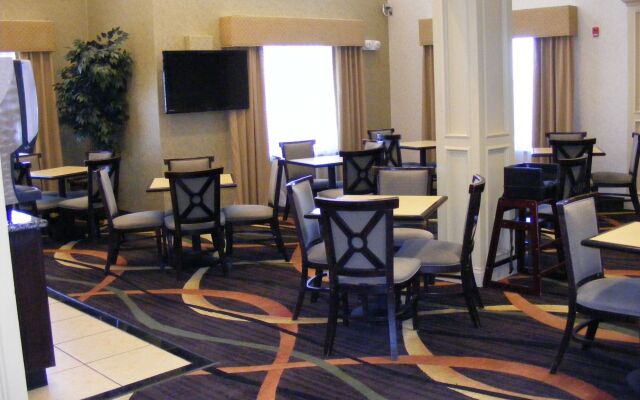 Holiday Inn Express Hotel & Suites Muskogee by IHG
