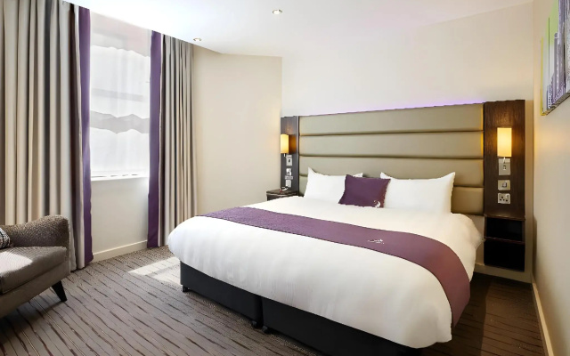 Hub By Premier Inn Edinburgh - Royal Mile