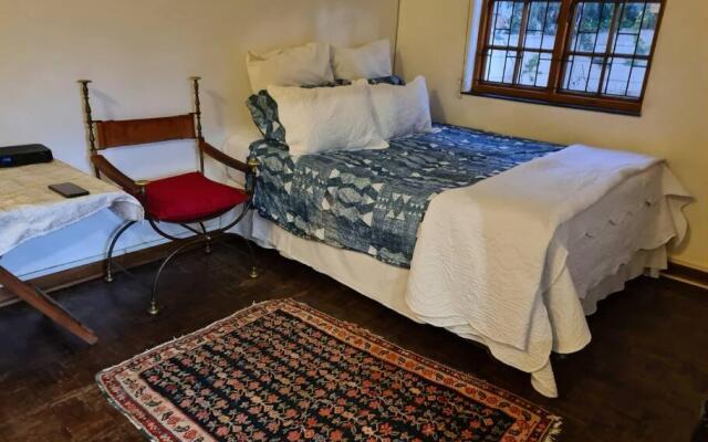 Quaint, Quiet Retro Charm