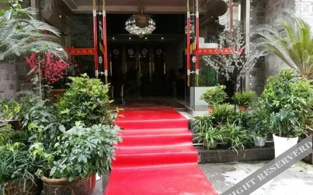 Tuojiang Yinxiang River-view Inn