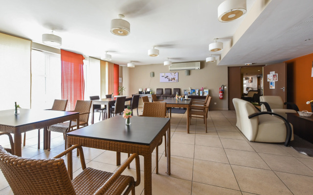 Comfort Aparthotel Six-Fours