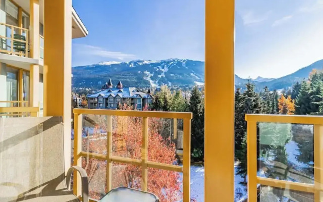 Spacious Two Bedroom Apartment in Whistler - 530