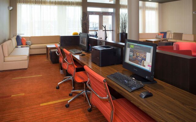 Courtyard by Marriott Dallas Midlothian-Midlothian Conf Ctr