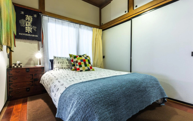 Samurai House - Large Family House, West Shinjuku – Guest Rooms – Tokyo
