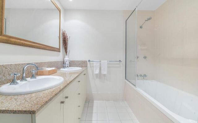 The Lakes Resort Cairns