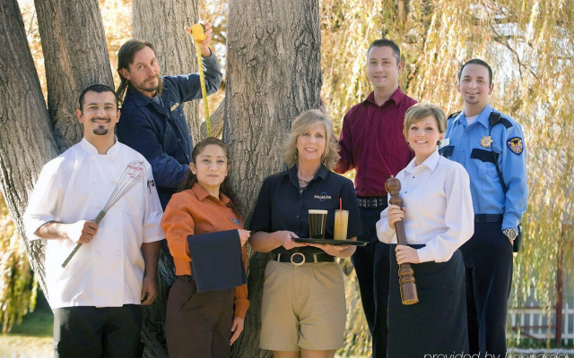 Lakeside Inn and Casino