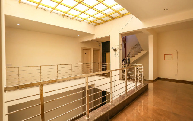 FabHotel Sky Rise Inn