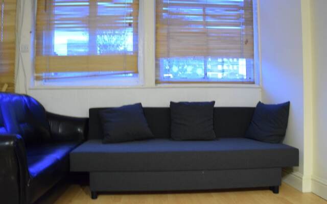 Cosy 1 Bedroom in East London