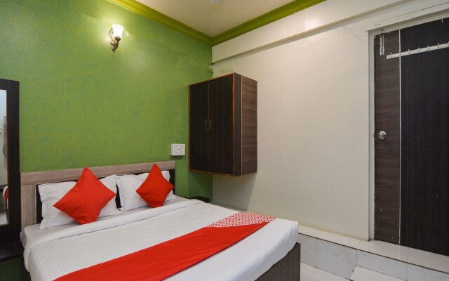 Hotel Nikhil Garden