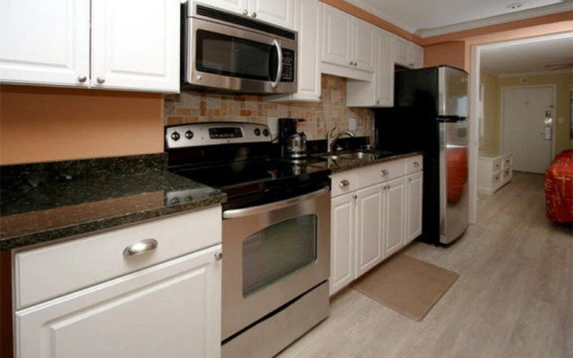 Palms Resort by Elliott Beach Rentals