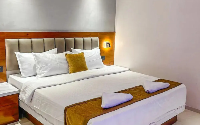 Fabhotel Emersion Residency