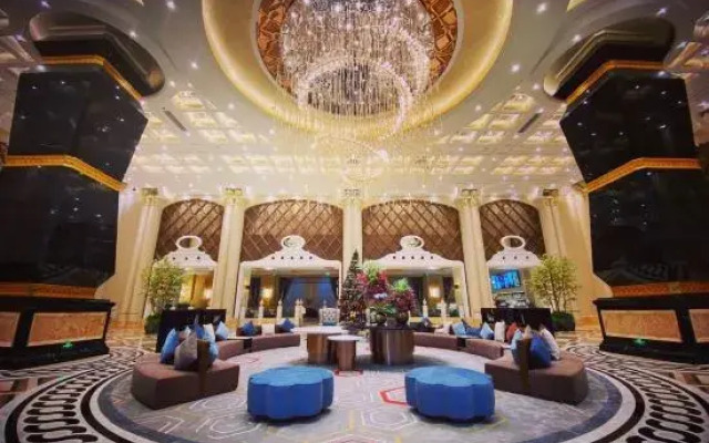The Horizon Hotel