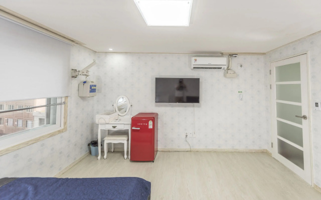 Big-O Show Guesthouse - Hostel