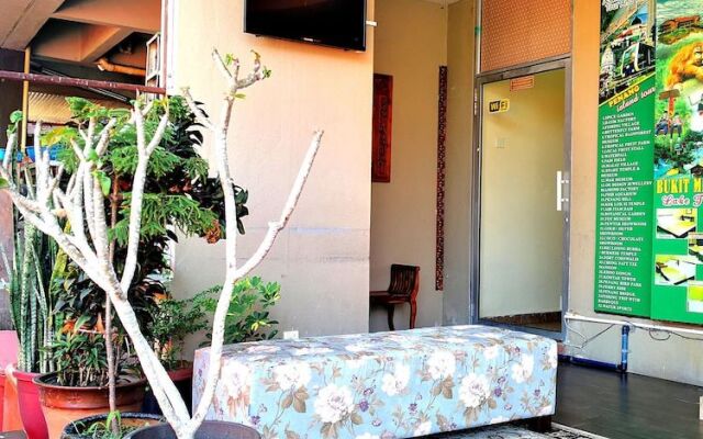 Zahaar New Wing Hotel