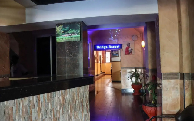 Bridge Hotel
