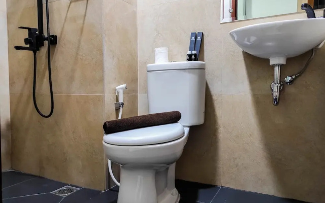 Great Choice Studio Room at Vida View Makassar Apartment
