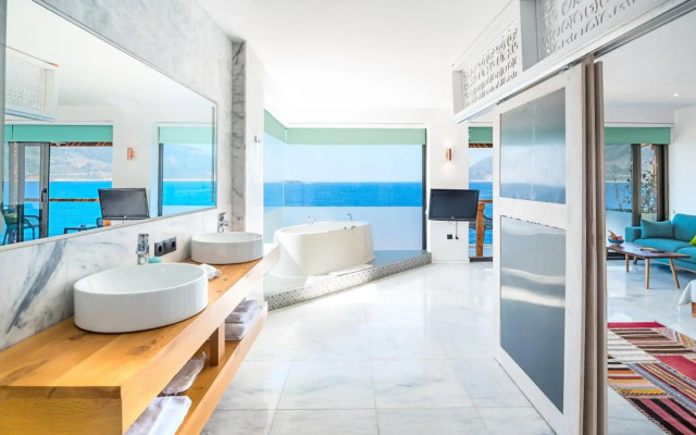 Mandalina Luxury Suites