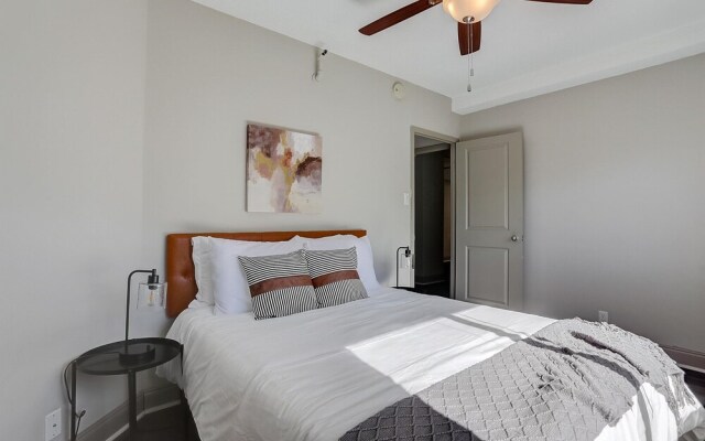 FRONTDESK 500 Fifth Apts Downtown Nashville