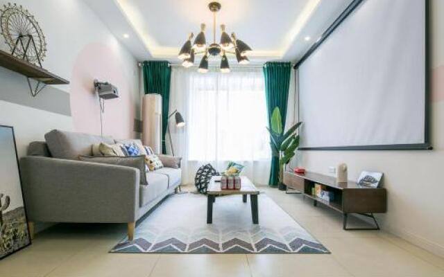 Xi'an Beilin·Small Goose Tower· Locals Apartment 00152240