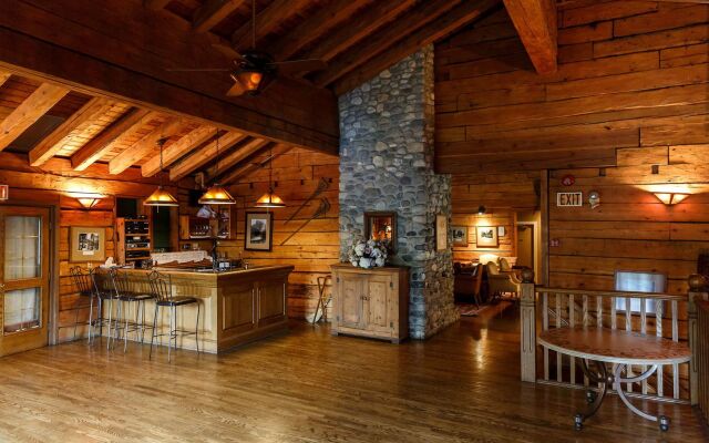 Emerald Lake Lodge