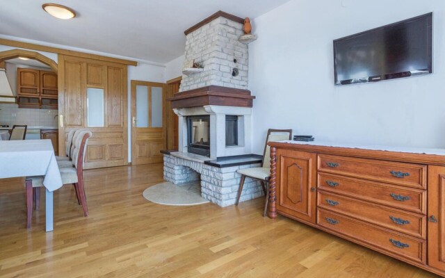 Awesome Home in Medulin With Wifi and 3 Bedrooms