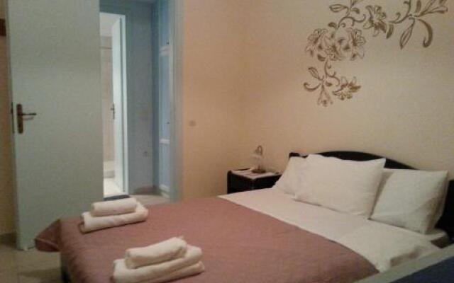 Daira Apartments