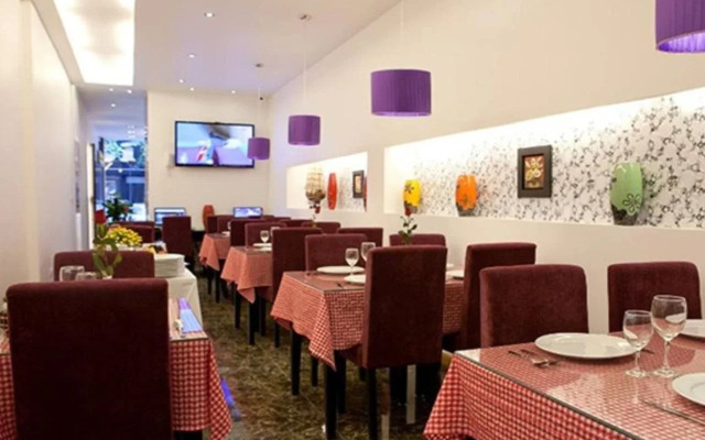 Tu Linh Palace Hotel