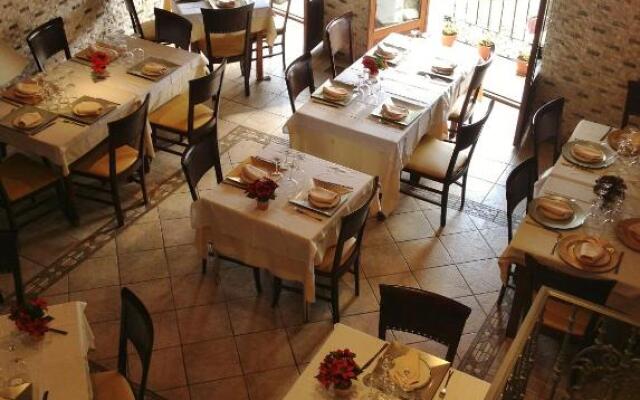 Hostal Meson Cerezo 2