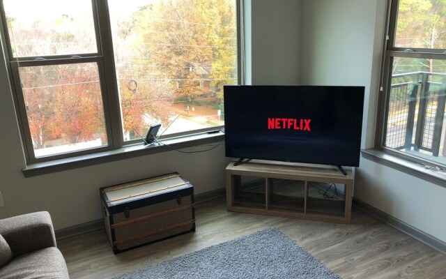 Luxury Studio Apartment