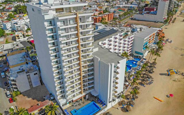 Pacific Palace Beach Tower Hotel