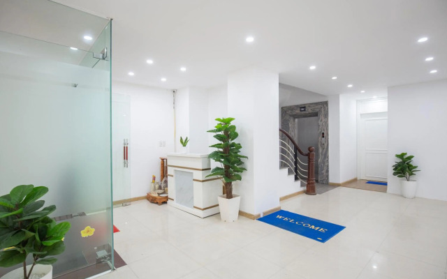 Sumitomo Hotel & Service Apartment 20 Lane 12 Dao Tan