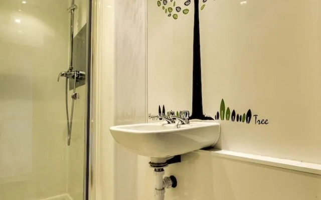 JOIVY Famous St. Mary's Street Old Town Apartment