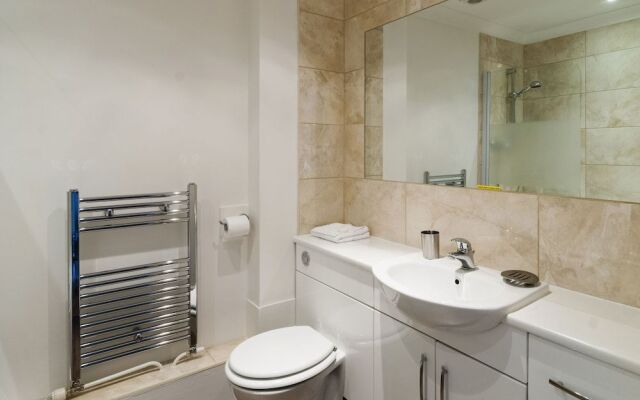 Your Space Apartments - Market Rise
