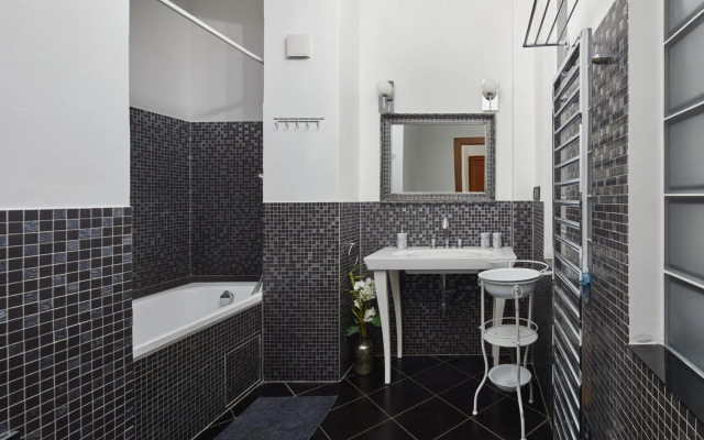 Lavish Apartment in Old Town by Prague Days