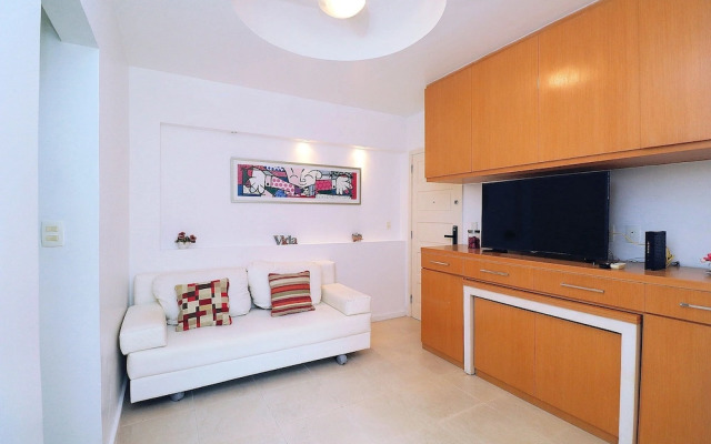 Quarto & Sala a 150m da Praia U052