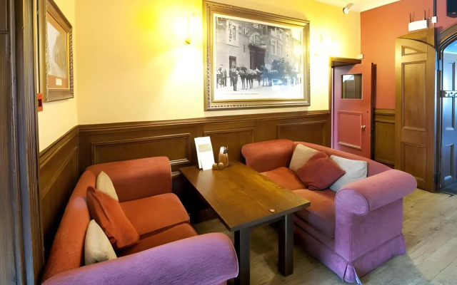 Cock Hotel Stony Stratford by Greene King Inns