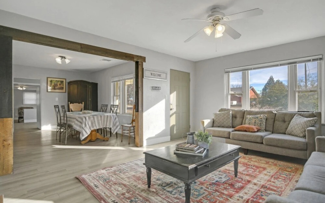 Cozy Arizona Retreat 2 Bedroom Home