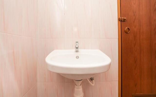 OYO Living 1743 Anie Residence