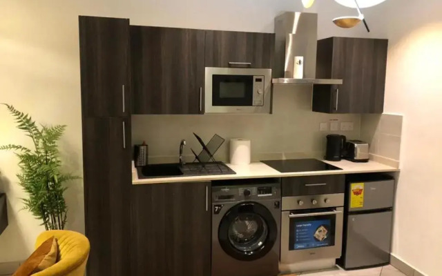 Embassy gardens Luxury suites CPG