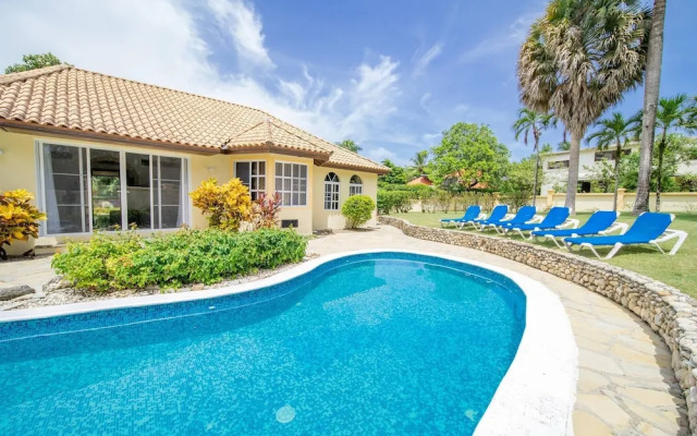 Casati Pearl House, Big House With Private Pool!