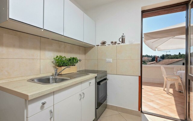 Cosy Apartment Near Sea in Porec