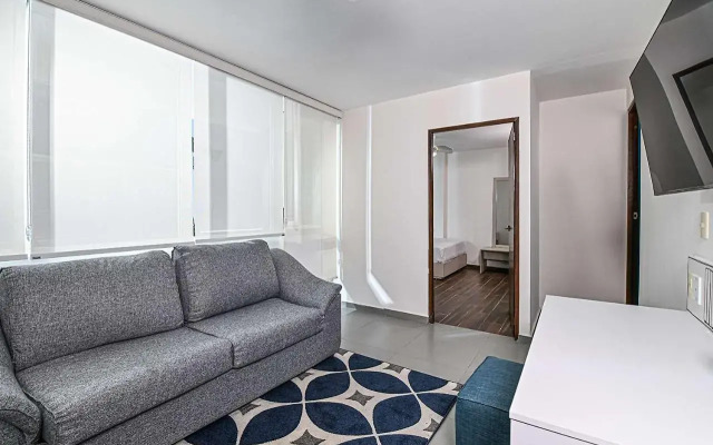 Vista Express Guadalajara Expo SureStay Collection by BW